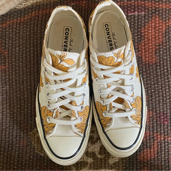 Converse Low Top Chuck 70s in Vintage Floral - Picture 5 of 6
